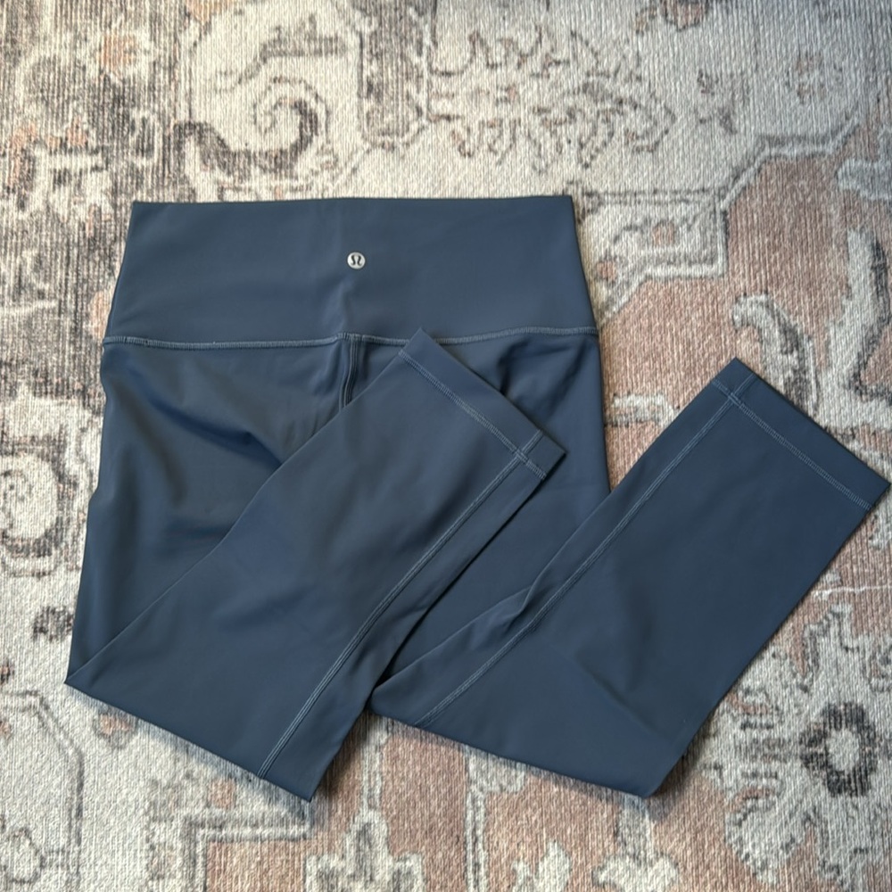 Lululemon Wunder Under Crop High-Rise Full-On Luxtreme 21” Blue Size 8